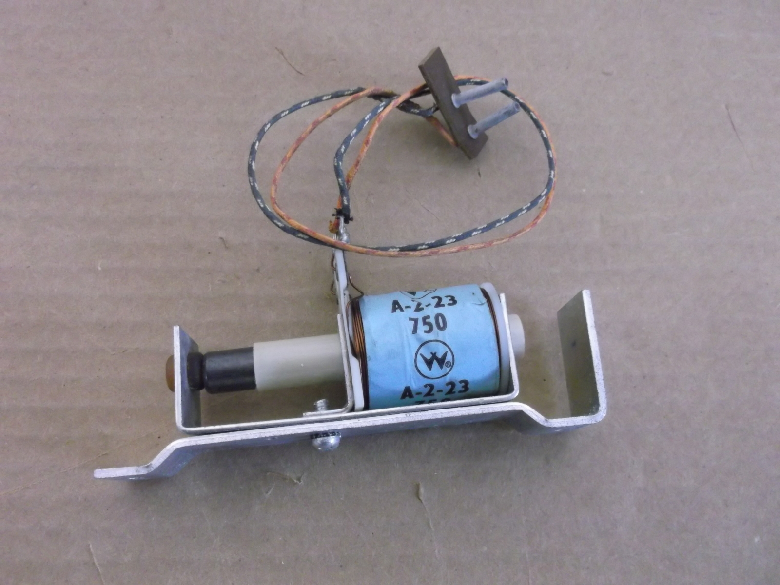 Williams EM Credit Knocker Assembly with CoilUsed B5779 Shop